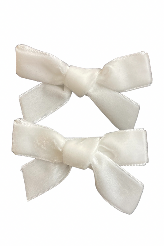 Bow Clips (3 colours)