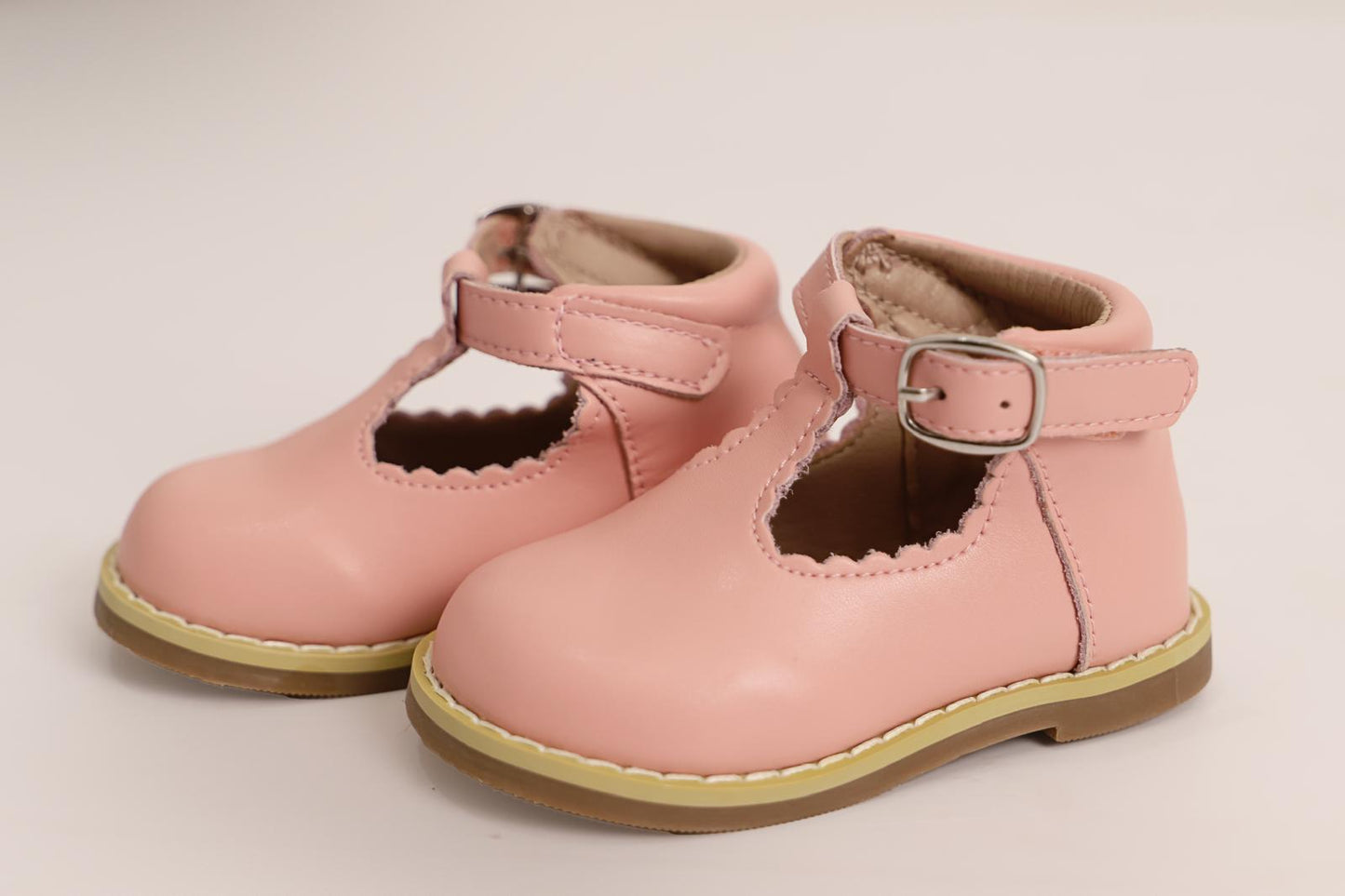 Scallop T-Bar Shoes Pink